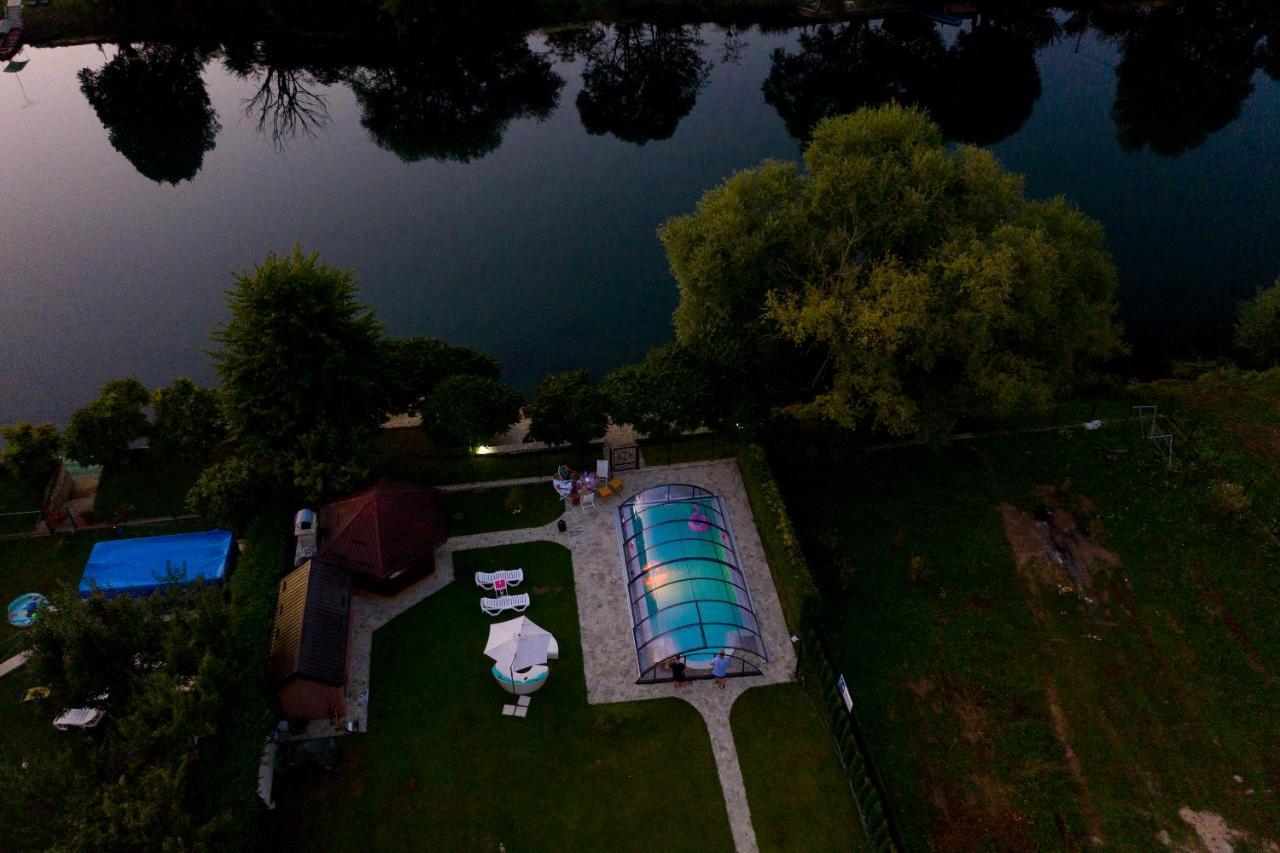 Bihać Casa Dellˇ Amoreヴィラ エクステリア 写真