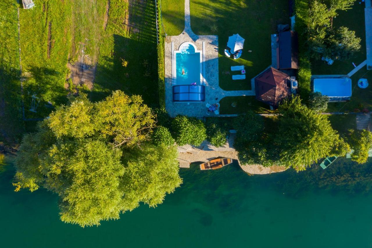 Bihać Casa Dellˇ Amoreヴィラ エクステリア 写真