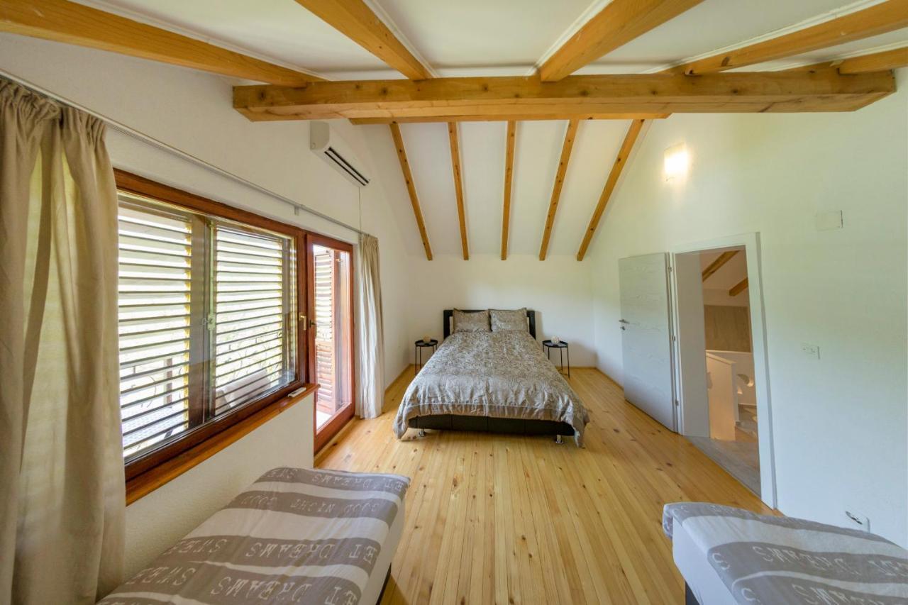 Bihać Casa Dellˇ Amoreヴィラ エクステリア 写真
