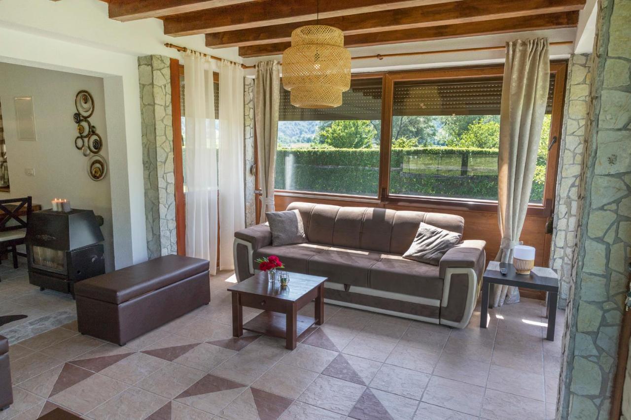 Bihać Casa Dellˇ Amoreヴィラ エクステリア 写真