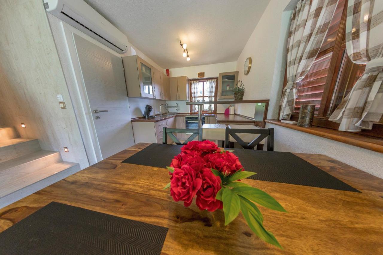 Bihać Casa Dellˇ Amoreヴィラ エクステリア 写真