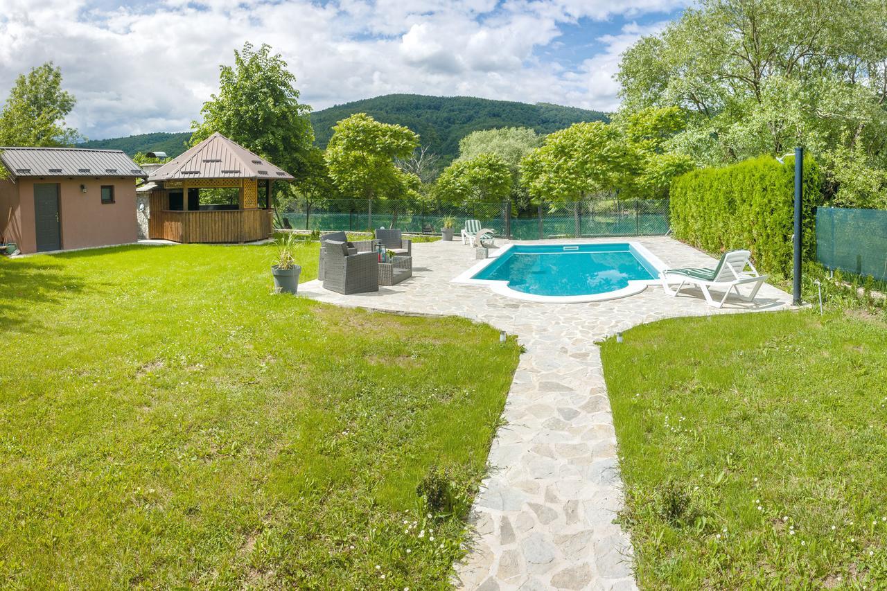 Bihać Casa Dellˇ Amoreヴィラ エクステリア 写真